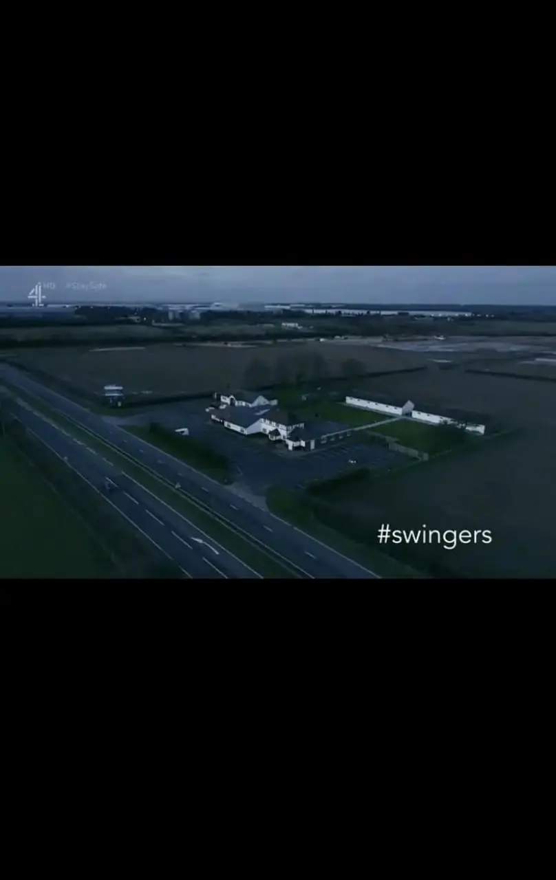 《摇摆器》：颠覆你认知的时空穿越，一场失控的自我救赎之旅